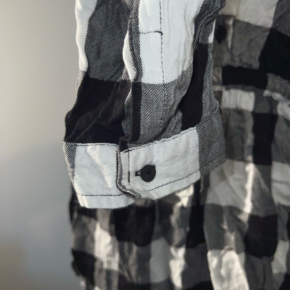 🌻3/$20!🌻 Time and True maternity shirt - Picture 5 of 9